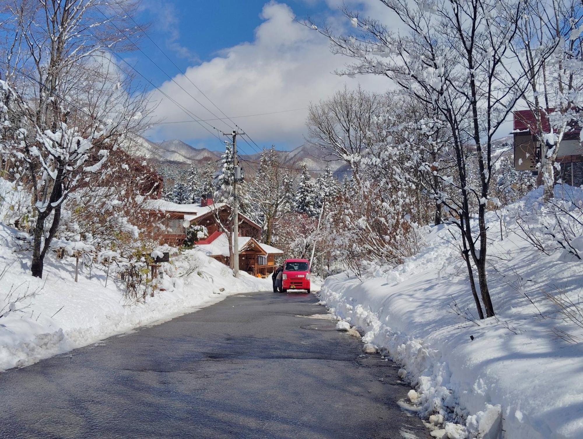 Snowfall Meteor 飛雪流星 카미노야마 외부 사진